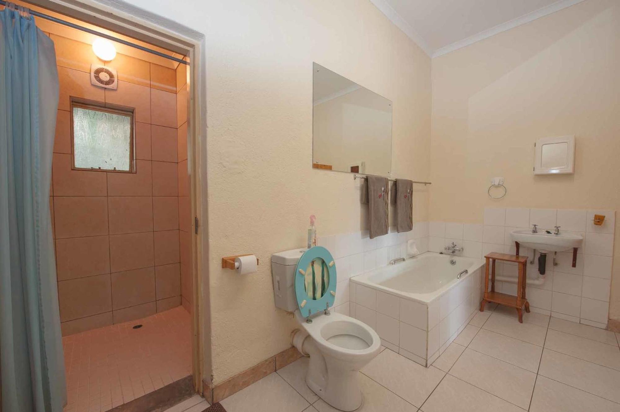 Ingwe Guesthouse Mbombela Exterior foto