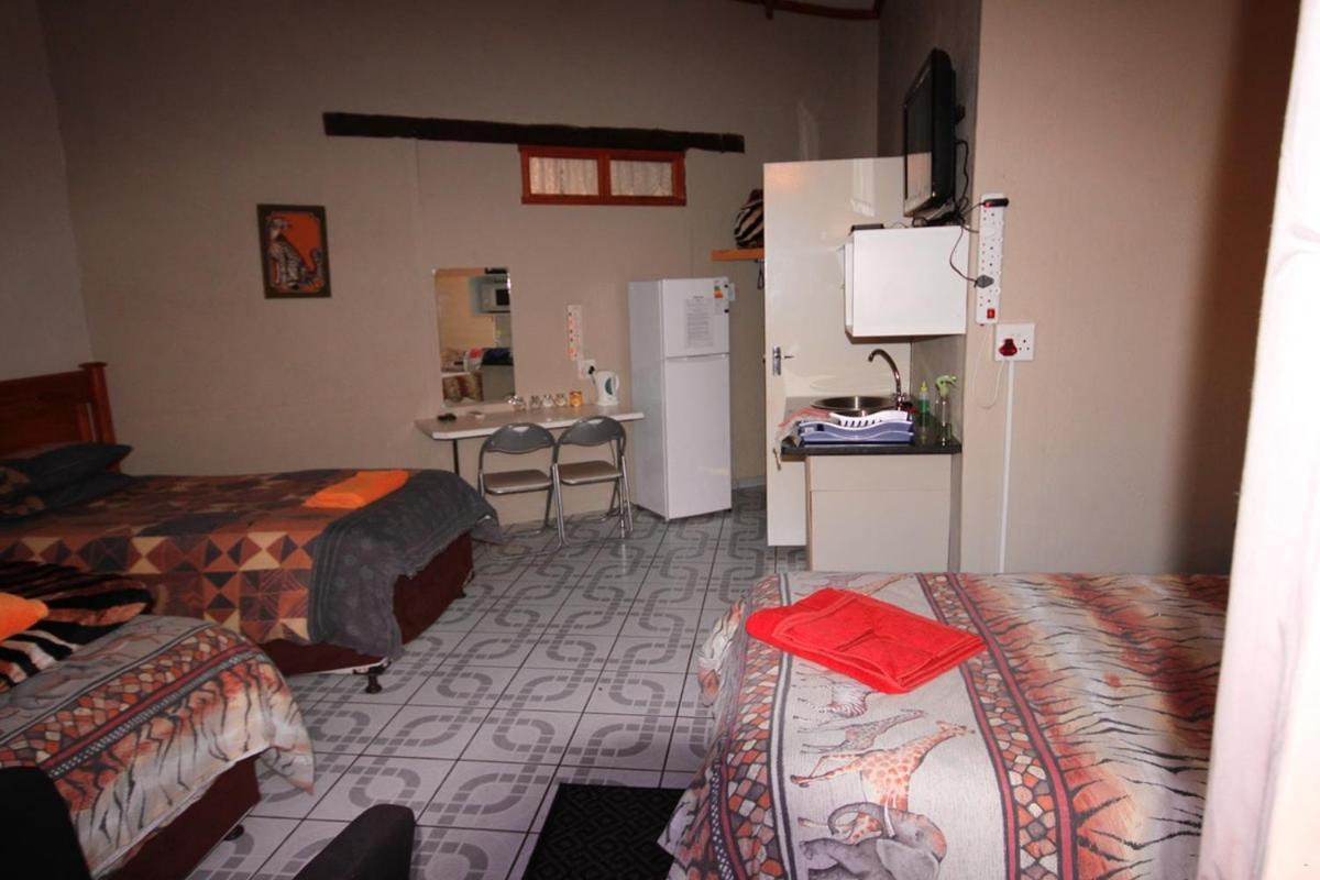 Ingwe Guesthouse Mbombela Exterior foto